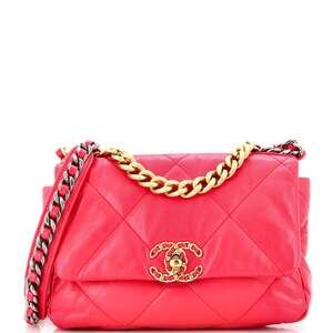 Chanel 19 Flap Bag Quilted Leather #231218C49B